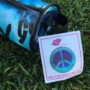 Betsy Johnson festival blanket